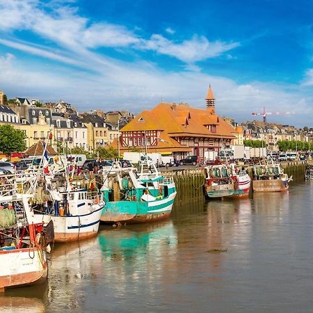 Trouville Sur Mer Vue Sur La Touque Экстерьер фото
