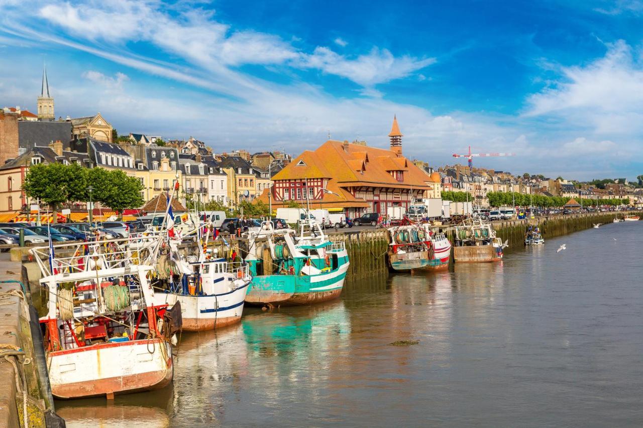 Trouville Sur Mer Vue Sur La Touque Экстерьер фото