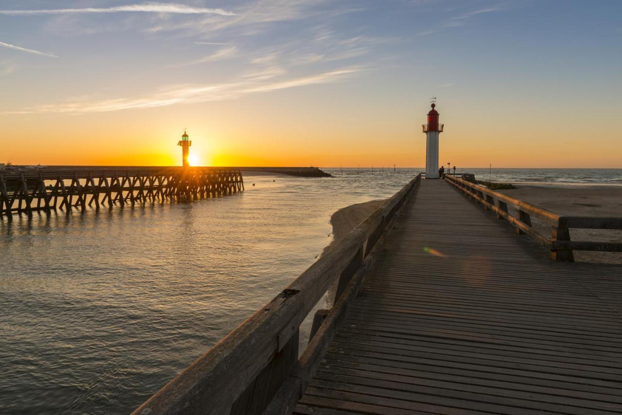 Trouville Sur Mer Vue Sur La Touque Экстерьер фото
